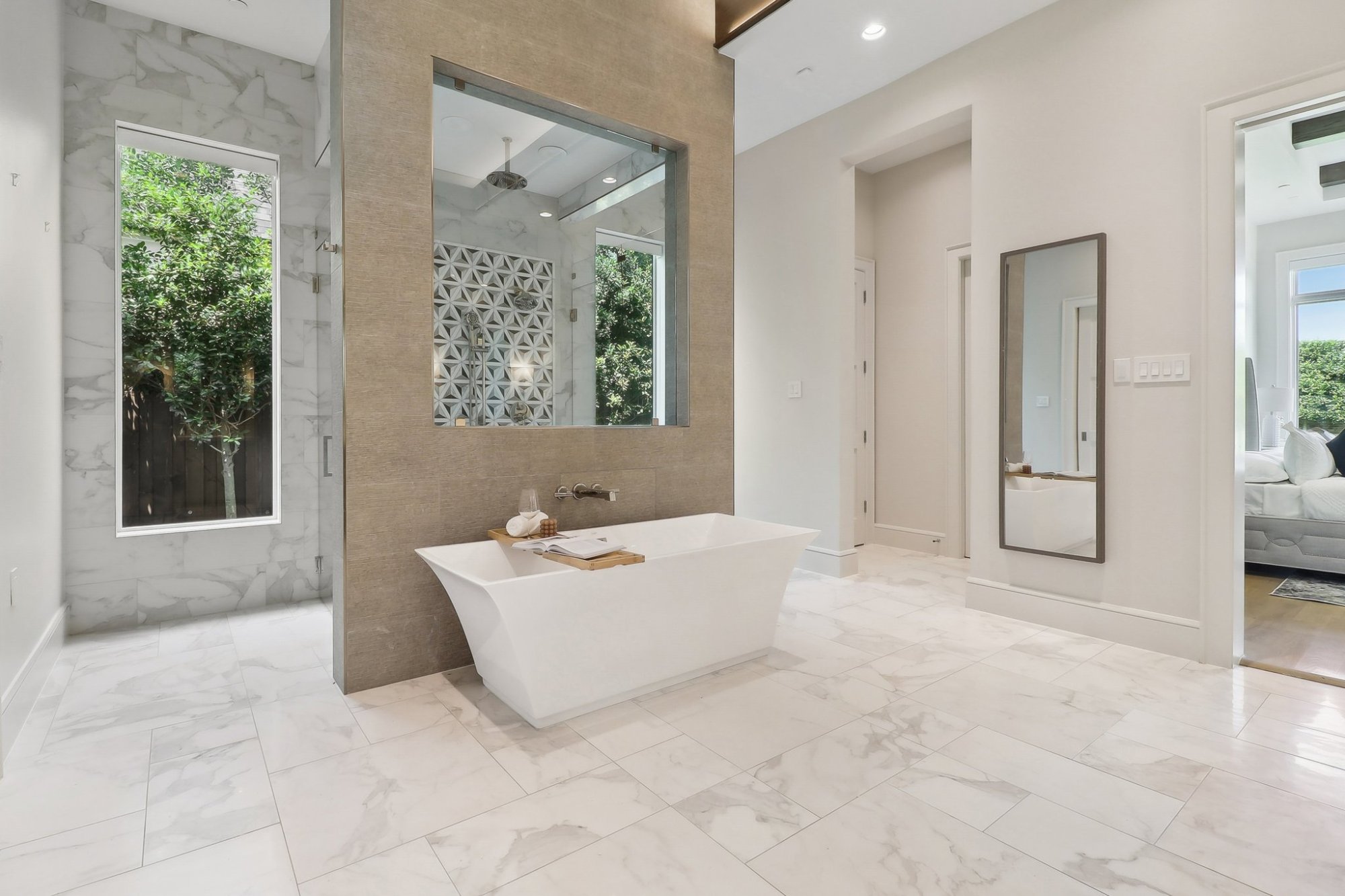 Harvest Meadow Dr — Master Bath